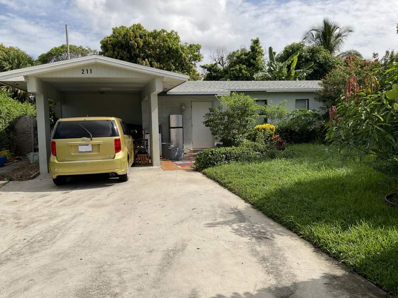 3 bedroom Single Family Residence at 211 NE 27th Avenue, Rolling Green Ridge 1st Add, Boynton Beach — photo 2