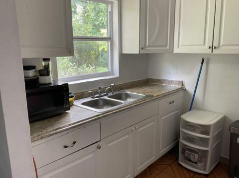 211 NE 27th Avenue, Boynton Beach FL - photo 8 of 14
