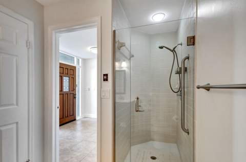 523 Prestwick Circle, Palm Beach Gardens FL - photo 17 of 61