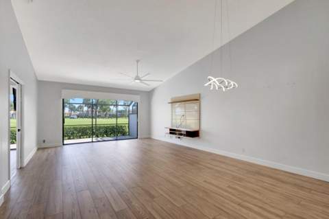523 Prestwick Circle, Palm Beach Gardens FL - photo 8 of 61