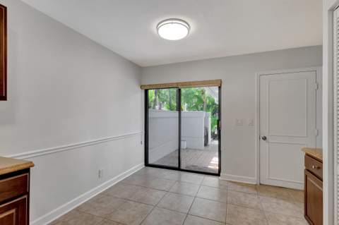 523 Prestwick Circle, Palm Beach Gardens FL - photo 14 of 61