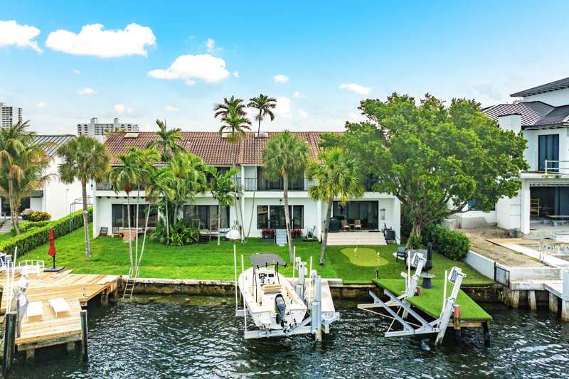 2 bedroom Townhouse at 605 NE 19th Avenue, Ocean Vue Amended Plat, Deerfield Beach — photo 1