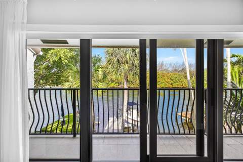 605 NE 19th Avenue, Deerfield Beach FL - photo 19 of 40