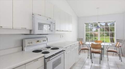 10112 Andover Coach Circle #B2, Lake Worth FL - photo 10 of 49