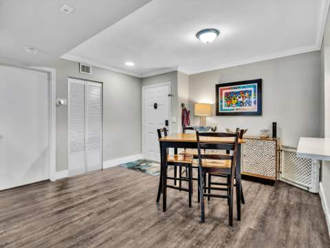 2721 Ocean Club Boulevard #104, Hollywood FL - photo 7 of 41