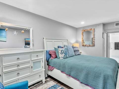 2721 Ocean Club Boulevard #104, Hollywood FL - photo 14 of 41