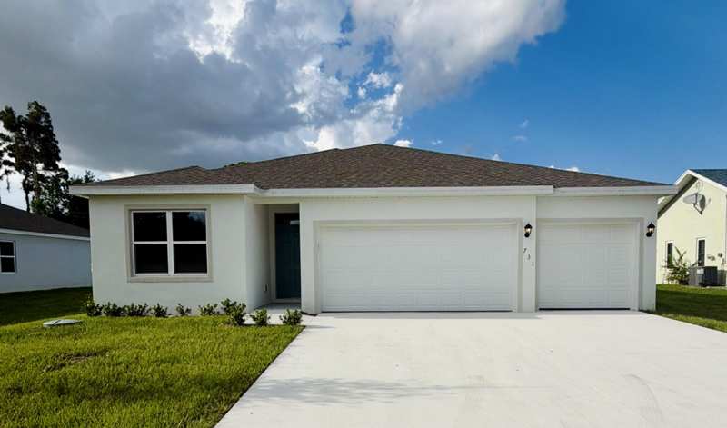 4 bedroom Single Family Residence at 731 SE Celtic Avenue, Port St Lucie Section 48, Port St. Lucie — photo 1