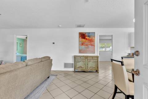 506 Sandpiper Circle, Delray Beach FL - photo 9 of 49