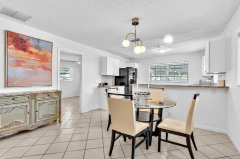 506 Sandpiper Circle, Delray Beach FL - photo 10 of 49