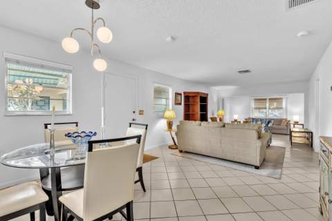 506 Sandpiper Circle, Delray Beach FL - photo 19 of 49