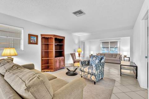506 Sandpiper Circle, Delray Beach FL - photo 20 of 49
