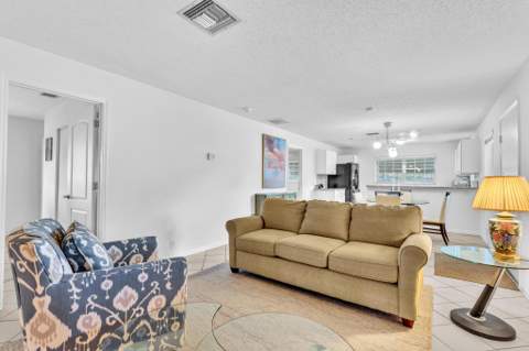 506 Sandpiper Circle, Delray Beach FL - photo 24 of 49