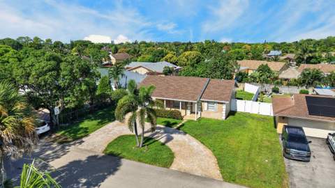 702 Place Tavant, Delray Beach FL - photo 7 of 52