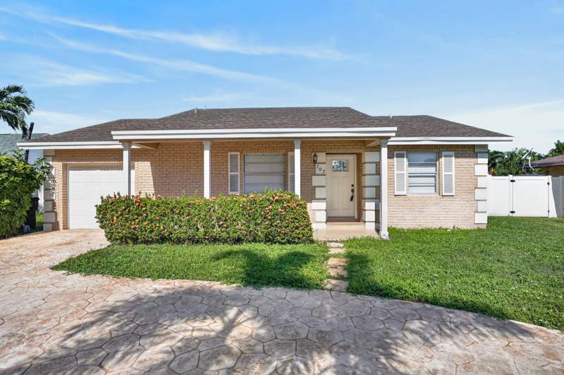3 bedroom Single Family Residence at 702 Place Tavant, Chatelaine, Delray Beach — photo 5