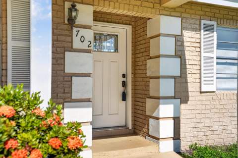 702 Place Tavant, Delray Beach FL - photo 9 of 52