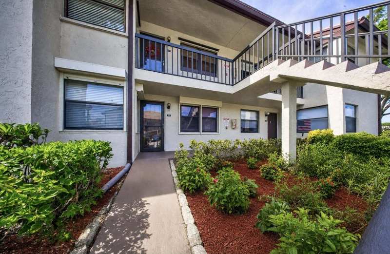 2 bedroom Condominium at 7650 Tahiti Lane #105, Lucerne Pointe One,Two,Three Four,Seven,Eight,Nine, Lake Worth — photo 1