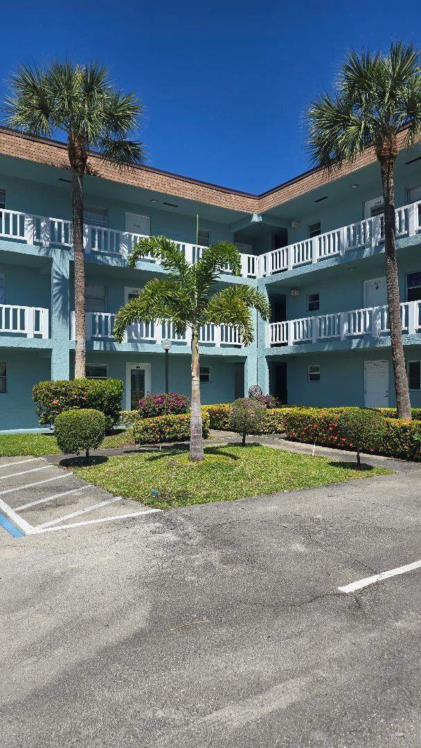 1 bedroom Condominium at 606 SW NATURA Boulevard #208, NATURA CONDO NO 3, Deerfield Beach — photo 3