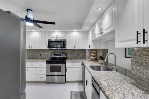 1167 Hillsboro Mile #306, Hillsboro Beach FL - photo 15 of 49