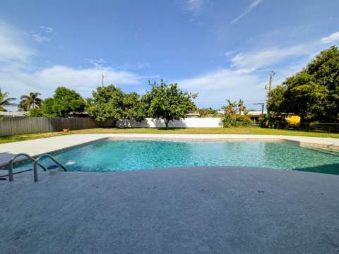 4110 NW 3rd Avenue, Boca Raton FL - photo 17 of 18