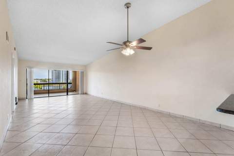 1030 Us Highway 1 #413, North Palm Beach FL - photo 11 of 53