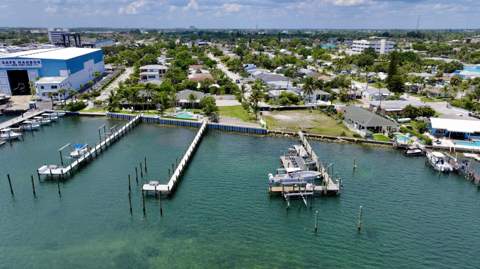 265 E 23rd Street, Riviera Beach FL - photo 6 of 21
