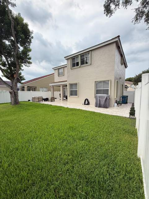 844 Falling Water Road, Weston FL - photo 23 of 25