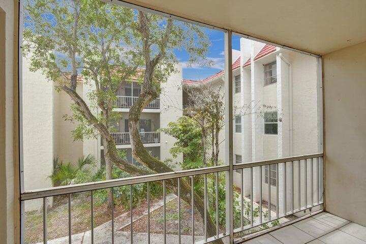 1 bedroom Condominium at 636 NW 13th Street #0240, Spanish Oaks Condo, Boca Raton — photo 1