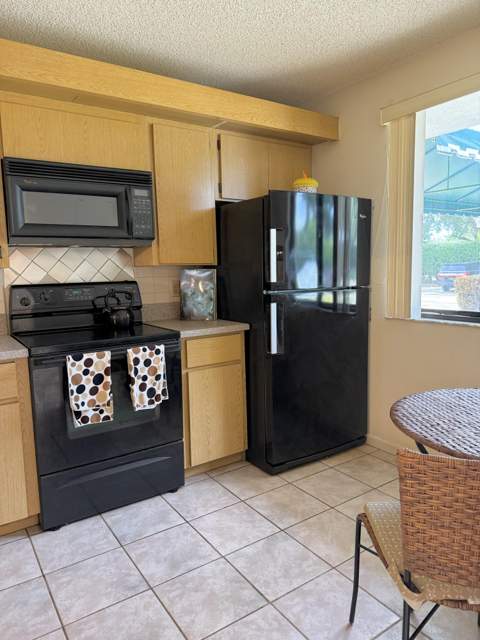6193 Balboa Circle #103, Boca Raton FL - photo 11 of 68