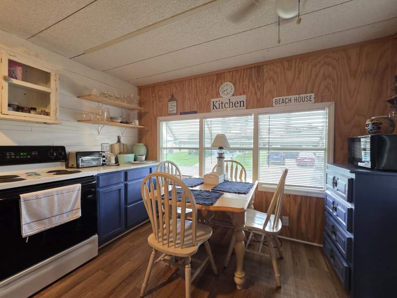 2 bedroom Manufactured Home at 15 Grande Vista Way, Spanish Lakes One, Port St. Lucie — photo 4