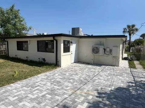 120 W 22nd Street, Riviera Beach FL - photo 8 of 11