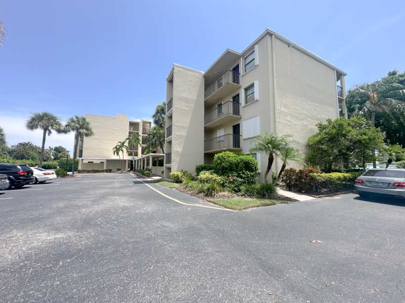 2 bedroom Condominium at 890 N Federal Highway #409, Hidden Harbour Of The Palm Beaches Condo, Lantana — photo 1