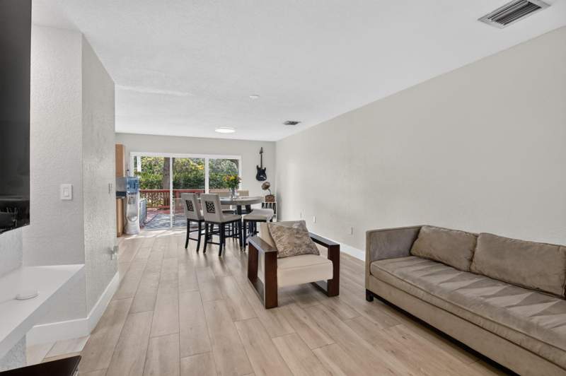 2 bedroom Townhouse at 4950 Palm Garden Lane, Palm Garden Park, Davie — photo 4