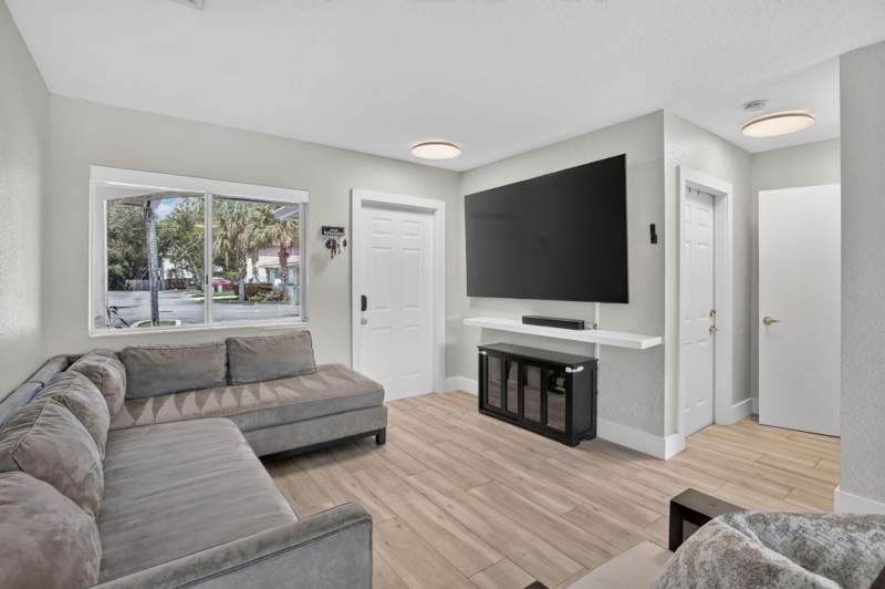 2 bedroom Townhouse at 4950 Palm Garden Lane, Palm Garden Park, Davie — photo 5