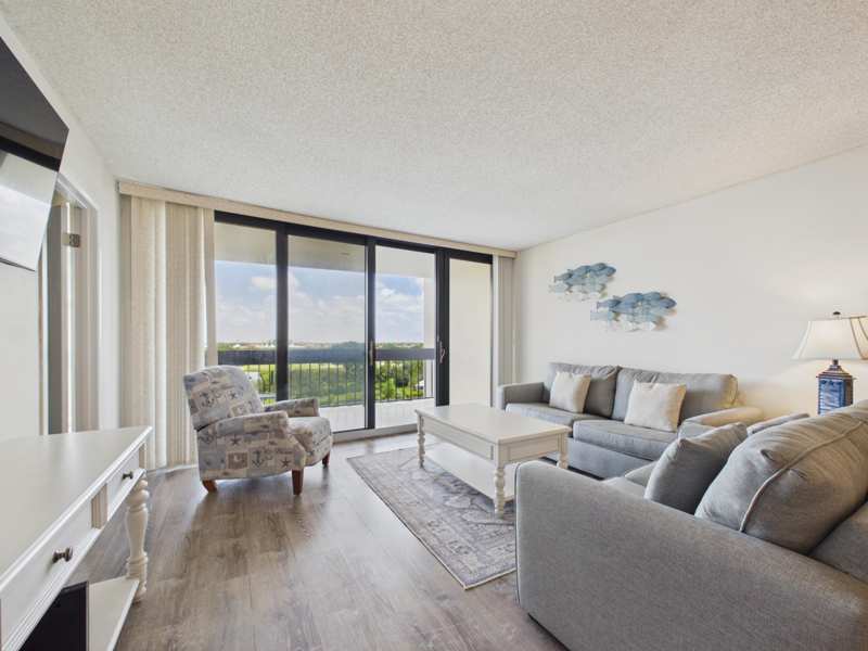 2 bedroom Condominium at 2400 Presidential Way #704, Lands Of The President Condo 3, West Palm Beach — photo 1