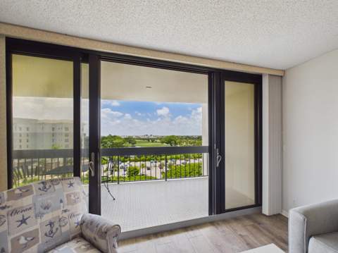 2400 Presidential Way #704, West Palm Beach FL - photo 21 of 35