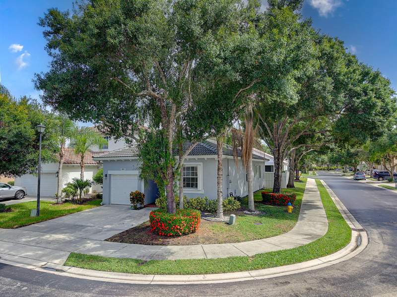 3 bedroom Single Family Residence at 4801 NW 20th Place, Lyons West, Coconut Creek — photo 5