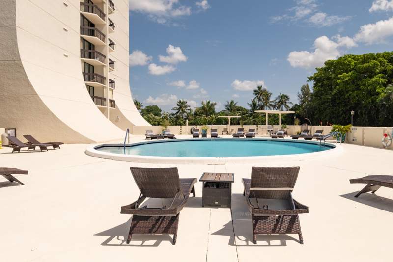 2 bedroom Condominium at 2000 Presidential Way #603, Lands Of The President Condo 2 ,, West Palm Beach — photo 3