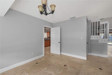 11551 SW 11th Street, Pembroke Pines FL - photo 14 of 34