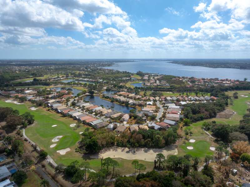 3 bedroom Single Family Residence at 1627 SE Ballantrae Boulevard, Ballantrae Highland Glen, Port St. Lucie — photo 1