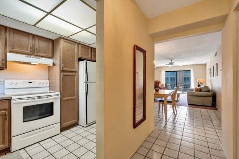 308 Golfview Road #406, North Palm Beach FL - photo 6 of 45