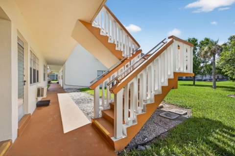 43 Easthampton B, West Palm Beach FL - photo 15 of 23