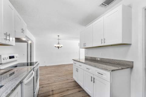149 Arrowhead Circle, Jupiter FL - photo 9 of 23