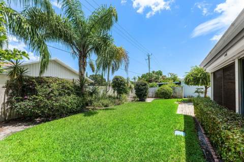 149 Arrowhead Circle, Jupiter FL - photo 20 of 23