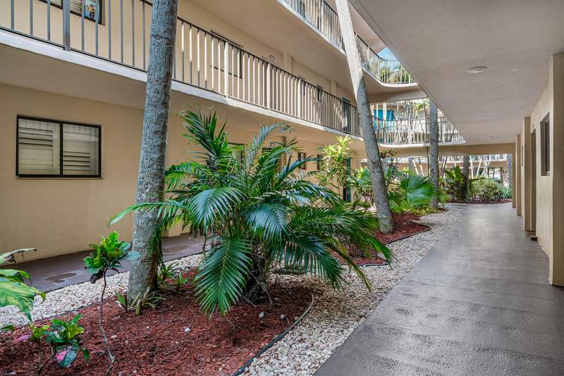 2 bedroom Condominium at 5190 Las Verdes Circle #105, Olive Leaf Condo, Delray Beach — photo 3