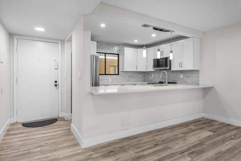 5190 Las Verdes Circle #105, Delray Beach FL - photo 17 of 47