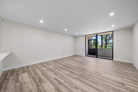 5190 Las Verdes Circle #105, Delray Beach FL - photo 21 of 47