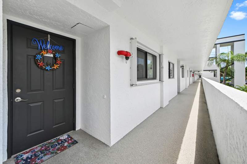 2 bedroom Condominium at 4725 Lucerne Lakes Boulevard #202, Fairway Club Condo, Lake Worth — photo 3