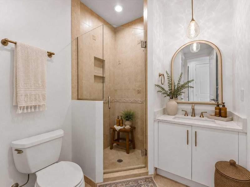 2 bedroom Condominium at 12 SE 1st Avenue #201, Royal Atlantic In Delray Beach Condo, Delray Beach — photo 5