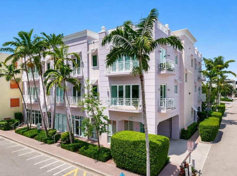 2 bedroom Condominium at 12 SE 1st Avenue #201, Royal Atlantic In Delray Beach Condo, Delray Beach — photo 1