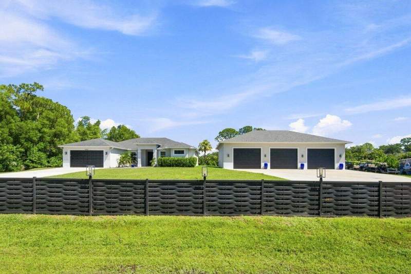 4 bedroom Single Family Residence at 12291 70th Place, Acreage, West Palm Beach — photo 2